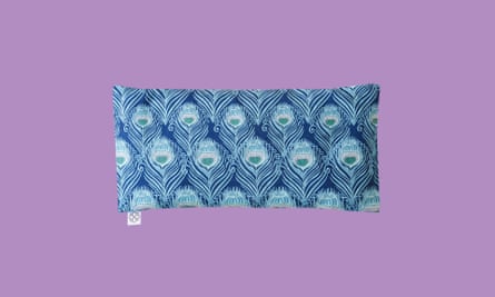 Aromatherapy eye pillow
