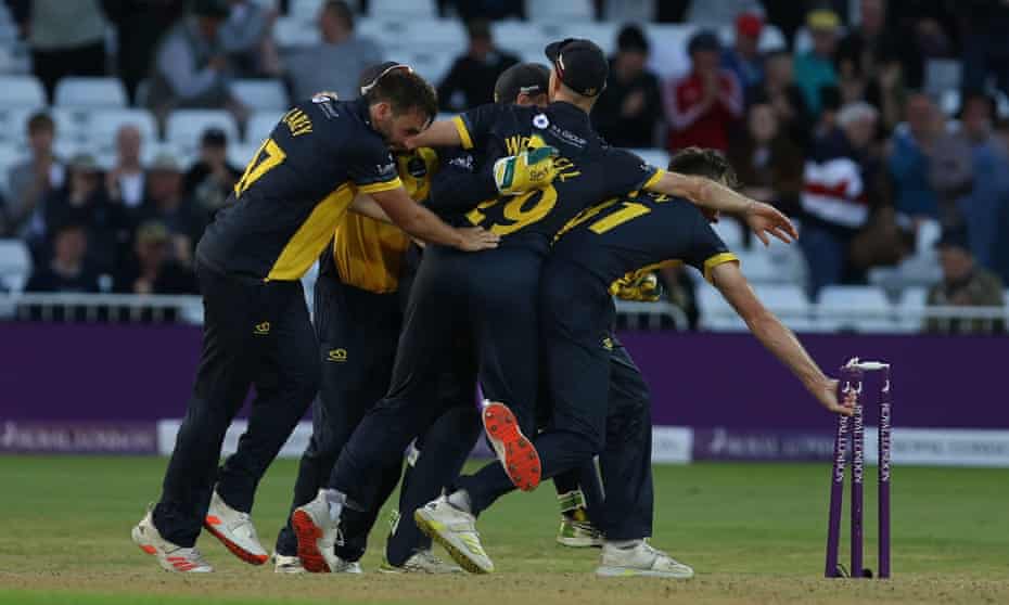 The Glamorgan players enjoy the moment.