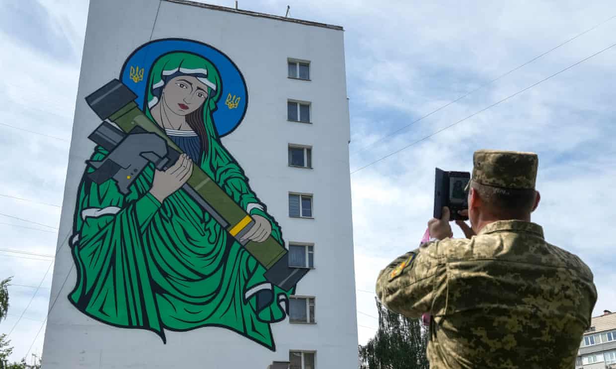 Russia trying to destroy Donbas, says Zelenskiy, as fighting in eastern Ukraine intensifies (theguardian.com)