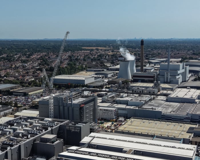 UK datacentres will create just 25% of jobs predicted by tech sector, analysis finds