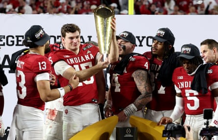 Fernando Mendoza celebrates his team’s national title.