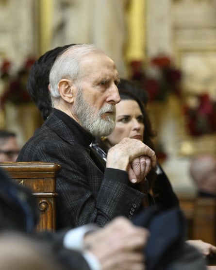 James Cromwell as Ewan Roy.