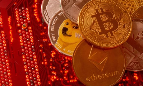 Representations of cryptocurrencies Bitcoin, Ethereum, DogeCoin, Ripple and Litecoin.