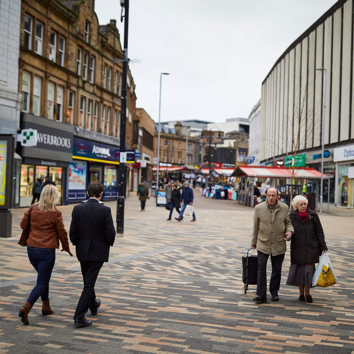 Barnsley / Barnsley And Westminster Combine To Rev Up Uk Muni Debt