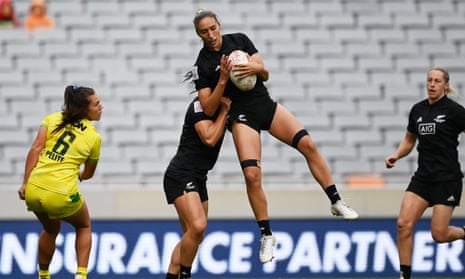 Sarah Hirini in a rugby sevens match between the Black Ferns and Australia