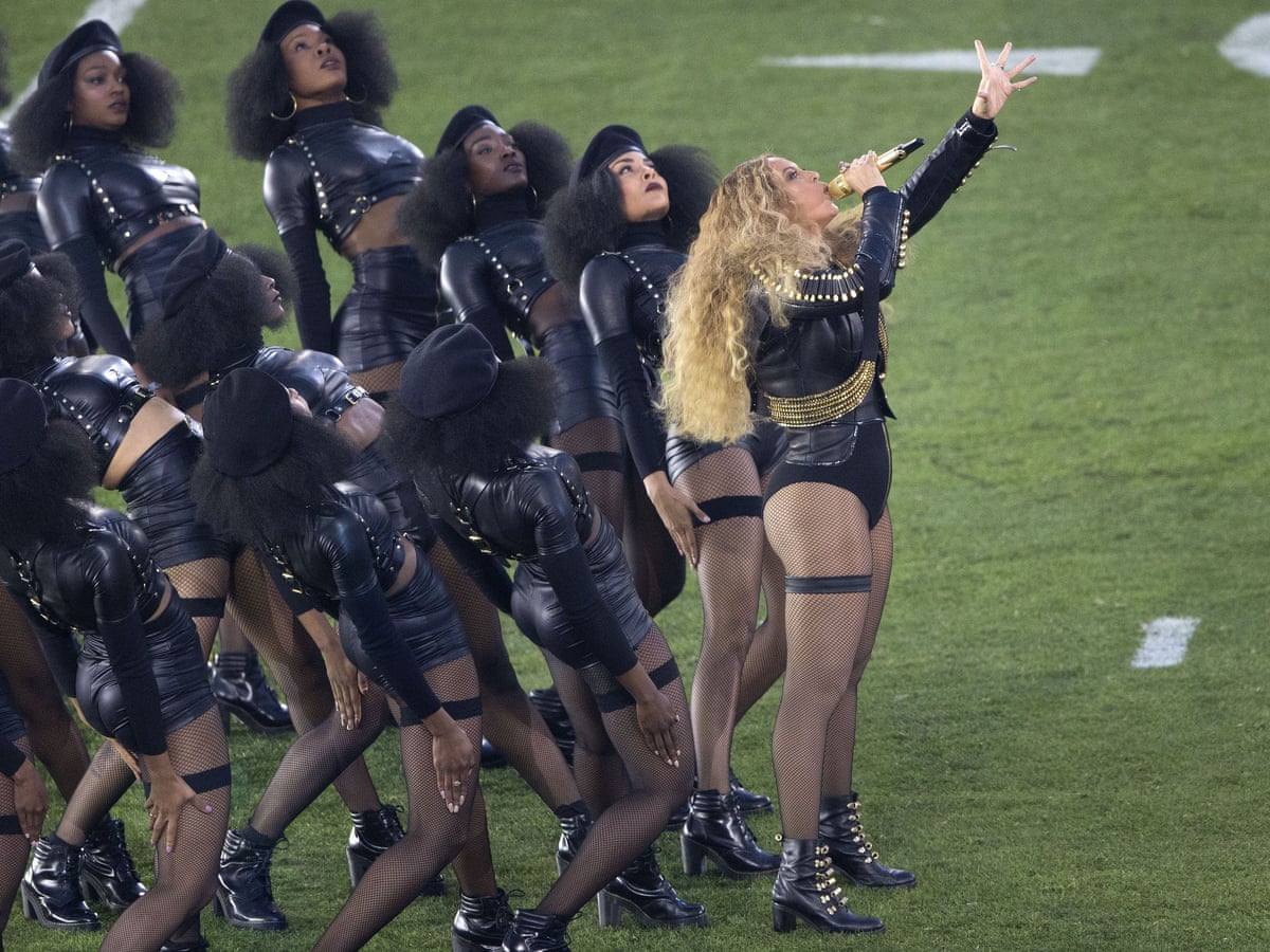 beyonce black panther dress All About Beyonce's Black Panther-Inspired Grammys Look