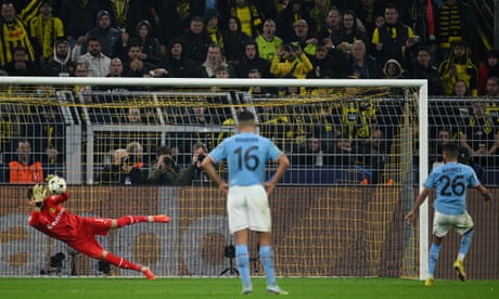 Mahrez penalty saved as Manchester City held by Borussia Dortmund