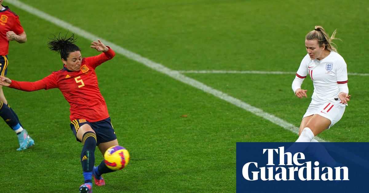 Lauren Hemp comes closest for England in absorbing goalless draw with Spain
