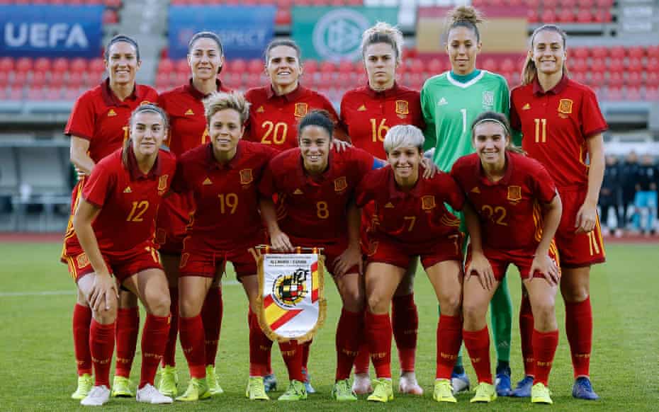 Spain National Football Team Kit High Resolution Stock Photography And Images Alamy