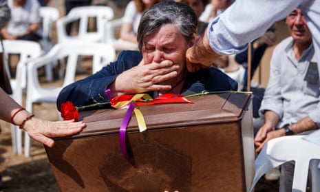 ‘He’s coming home’: mass grave in Valencia gives up Franco’s victims ...