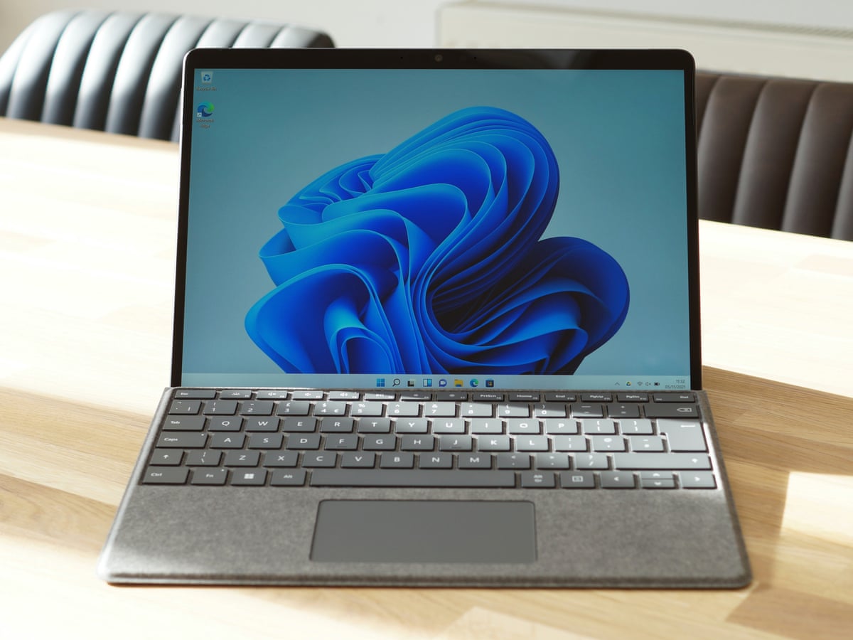 Microsoft Surface Pro 8 is a strong 2-in-1 with too many hidden