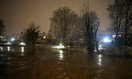High water levels along the River Mersey in Didsbury