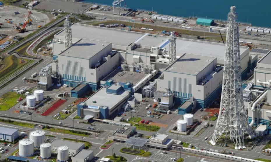 Reactors No 6, right, and No 7 at Kashiwazaki-Kariwa nuclear power plant.