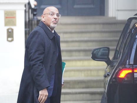 Nadhim Zahawi llegando a la sede del Partido Conservador en Westminster esta mañana.