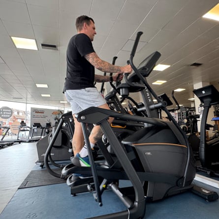 Writer Leon testing the Matrix E35 cross trainer.