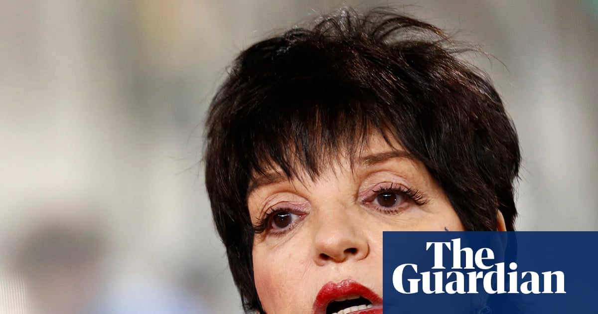 Liza Minnelli AutographGate: Is Nothing Sacred?