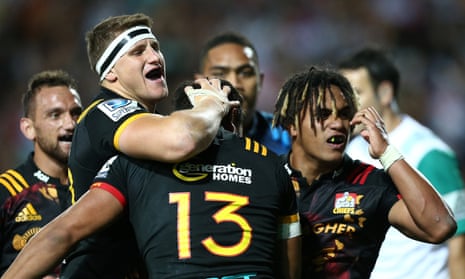 Super Rugby: Chiefs too good for Blues after Luatana red card