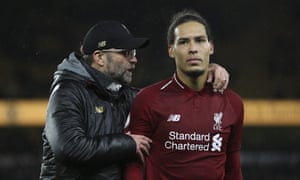 Klopp congratulates goalscorer Virgil van Dijk