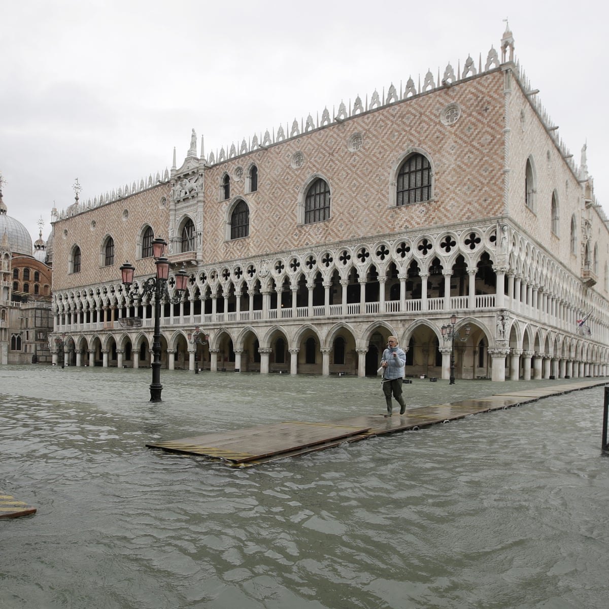 Venice Closes St Mark S Square As Floods Hit For Third Time In Week Italy The Guardian