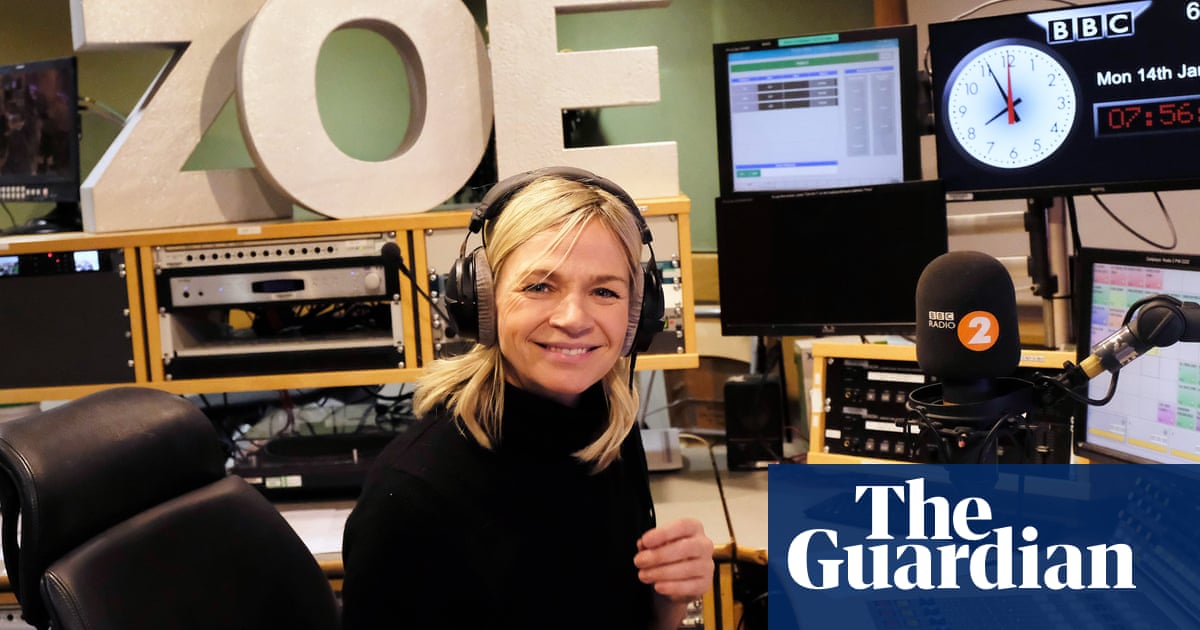 Radio 2 breakfast show audience falls to lowest level in a decade
