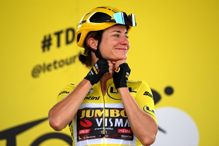 Overall race leader Marianne Vos (Jumbo-Visma) pictured at the start area this morning.