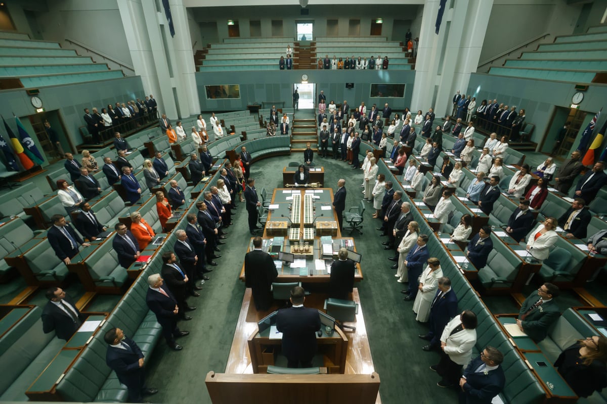 Members of the House of Representatives rise in honour of Helen Haines