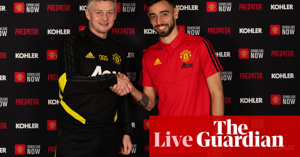 Transfer News Manchester United Sign Fernandes Berge Joins Blades As It Happened Football The Guardian
