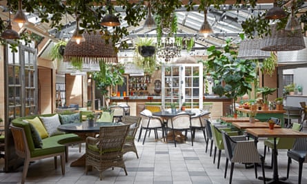 Kimpton Charlotte Square The Garden (1)