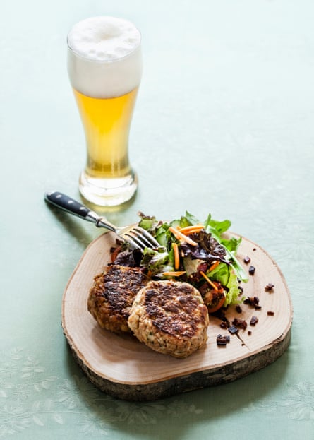 Kaspressknödel (bread and cheese dumplings) with amixed salad and a beer