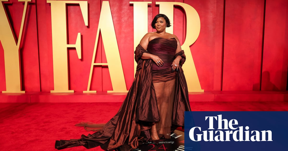 Lizzo says she's tired of being 'dragged' by online critics: 'I quit' |  Lizzo