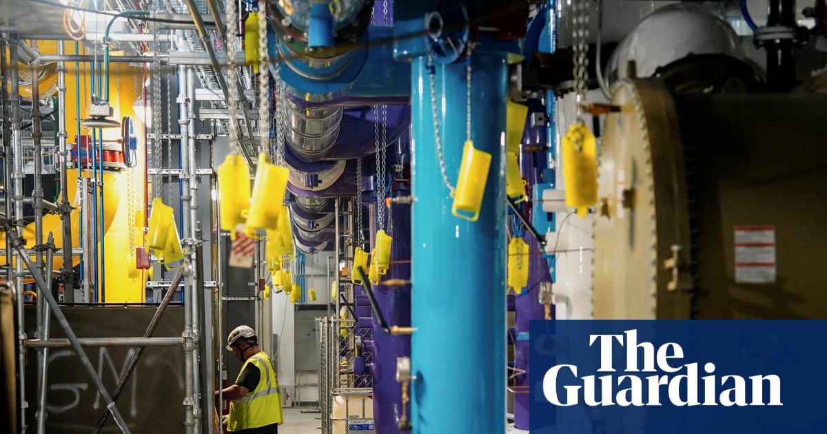 Datacentres drive emissions of Microsoft, Amazon and Google to half those of France