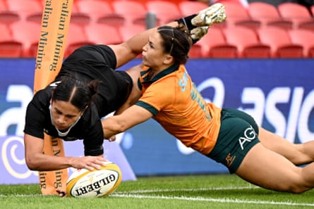Braxton Sorensen-McGee of the Black Ferns scores a try during the Pacific Four Test Series match between the Wallaroos and the Black Ferns in Newcastle, 2025.
