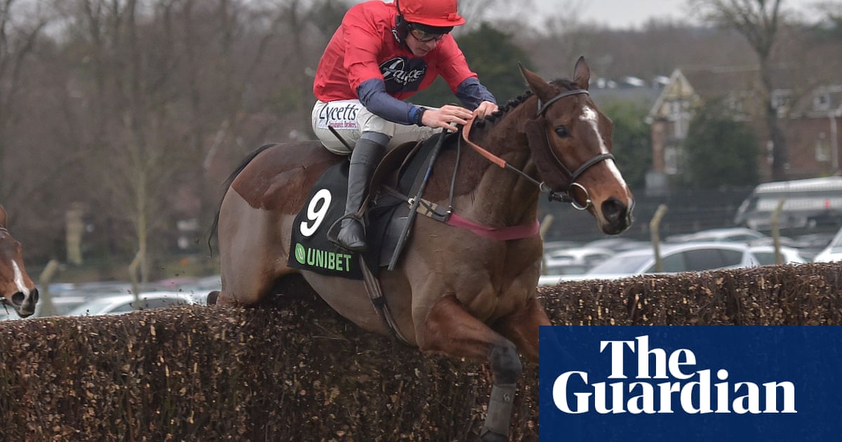 Sandown will toast absent friends in honour of Houblon Des Obeaux