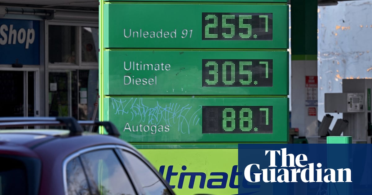 AI will tell you Australia’s fuel reserve is in the US. But is that even true?