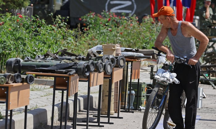 An exhibition of Ukrainian army hardware and weapons left in the city after its withdrawal from Lysychansk.