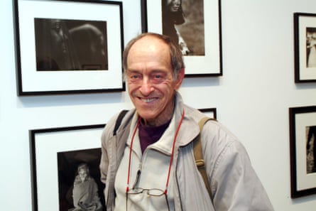 Paul Fusco at a Magnum exhibition in New York in 2005.
