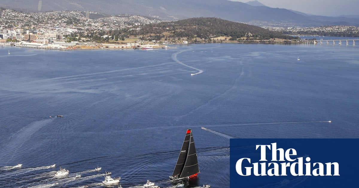 Sydney to Hobart: Comanche takes line honours in dramatic race for third time