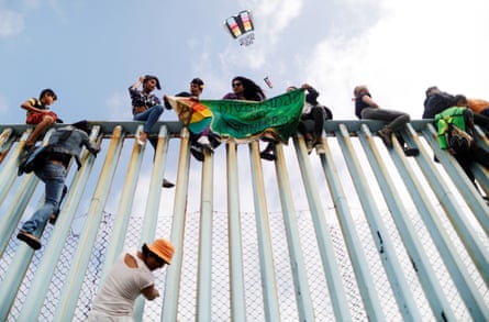 The border fence demonstrators in Tijuana, 29 April. The banner reads Diversity without borders