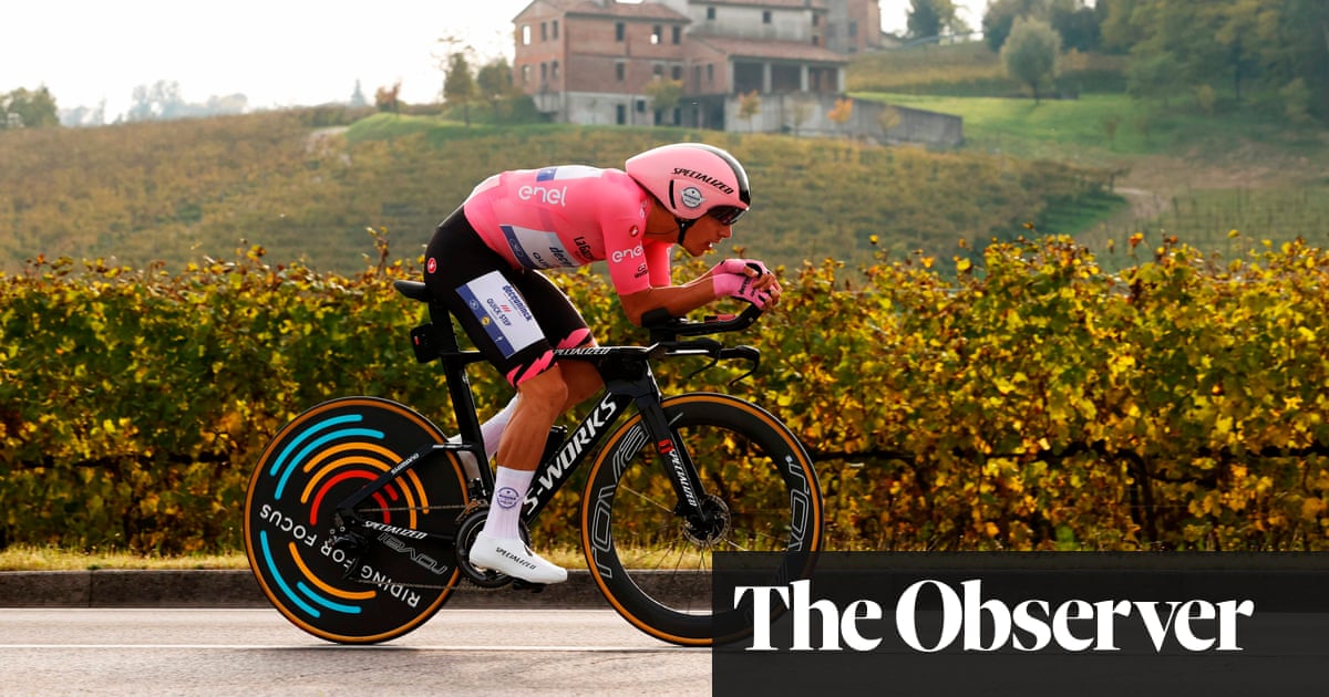 João Almeida pulls further clear in Giro as Ganna wins time-trial
