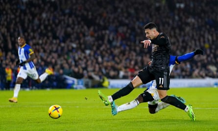 Gabriel Martinelli uczepił się podania Martina Odegaarda i strzelił do czwartej bramki Arsenalu.