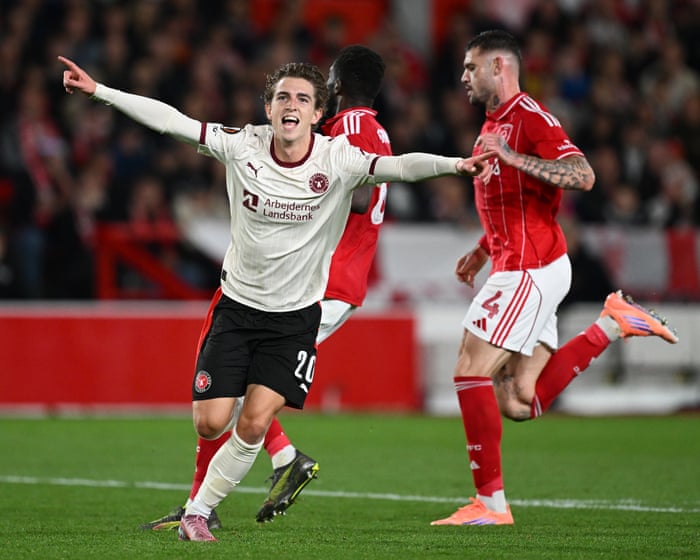 Nottingham Forest 2-3 Midtjylland, Feyenoord 0-2 Aston Villa, and more: Europa League – live