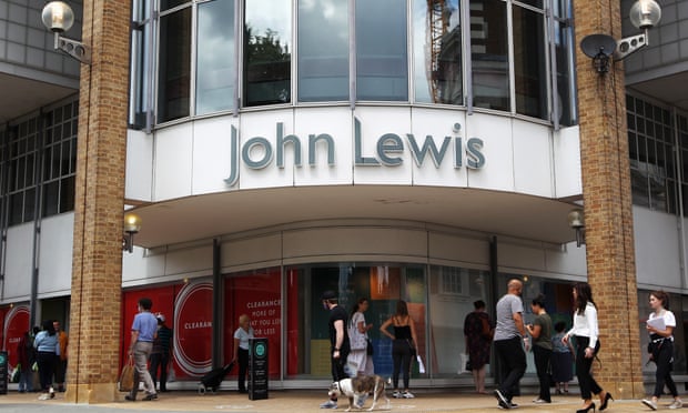 Customers outside John Lewis in Kingston upon Thames in 2020