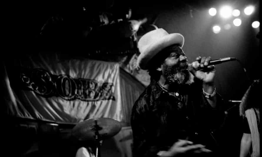 U-Roy performing in New York in 1995. He would keep up a stream of consciousness right through a record.