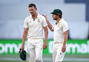 Josh Hazlewood leaves the field in due to injury in a huge blow to Australia.