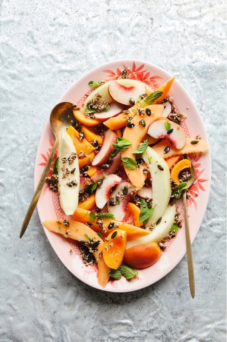 Salad buah hijau dan emas Batten dan Rowe