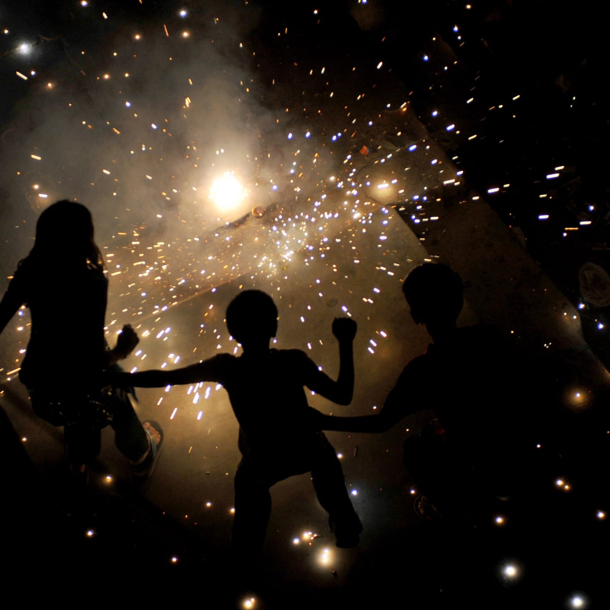 India S Supreme Court Bans Diwali Fireworks In Delhi To Tackle Pollution Environment The Guardian