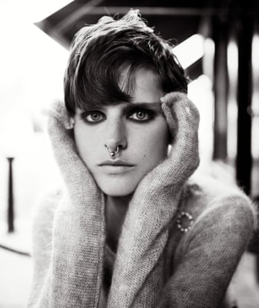 Stella Tennant, London, 1993Photo London’s Master of Photography exhibition returns for 2026 with a presentation bylegendary American fashion photographer Steven Meisel. A rare exhibition of his work, thispresentation highlights Meisel’s photography in London, and in particular his iconic‘Anglo-Saxon Attitude’ series. 93065 London Street Story, 07.14-16/1993British Vogue © Steven Meisel