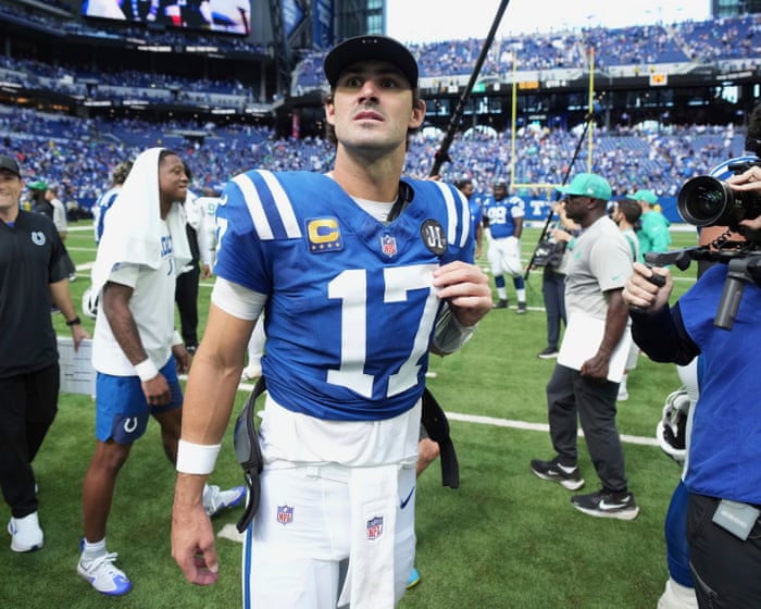 Indianapolis Colts to give quarterback Daniel Jones two-year deal worth up to $100m