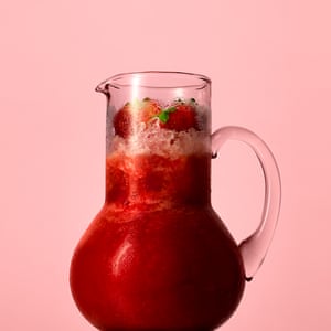 Hugh Fearnley-Whittingstallâs strawberry snifter.