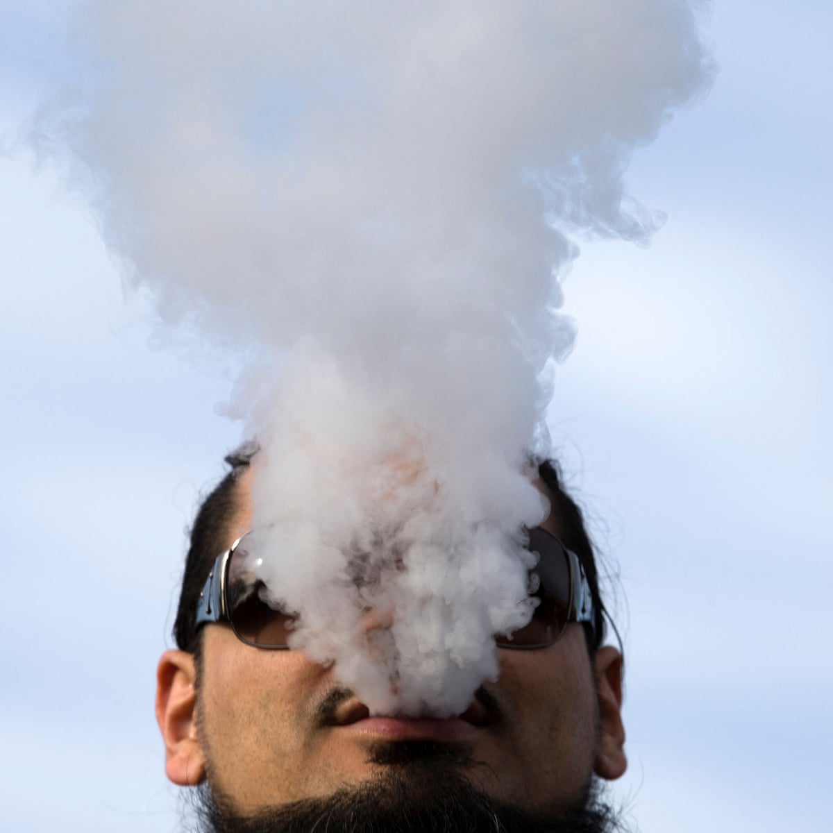 US bans Juul but young vapers are already switching to newer products | Vaping | The Guardian US bans Juul but young vapers are already switching to newer products | Vaping | The Guardian